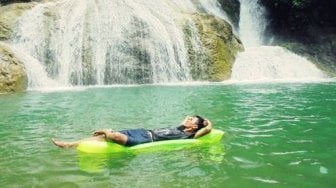 Syahdunya Curug Ciwatin, Surga Tersembunyi di Tasikmalaya Jawa Barat