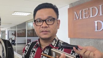 Tepis Hoaks, Anggota DPR Bantah Dana Haji untuk Infrastruktur