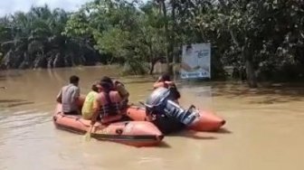 Banjir Rendam Ratusan Rumah di Rokan Hulu