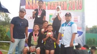 Enam Medali Emas Diboyong Atlet Renang Lebak di Krapda Banten 2019