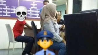 Motor Istri Tertinggal Saat Merampok, Pria ini Menyerahkan Diri ke Polisi