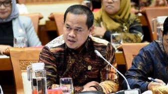 DPR Tolak Rencana Penyesuaian Tarif Dasar Listrik