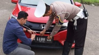 Ingin Bahagiakan Istri Jadi Alasan Wakil Rakyat di Lebak Punya Nopol Mobil 