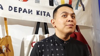 Rayakan Satu Dekade Berkarir, Tulus Hadirkan Album Terbaru "Manusia"