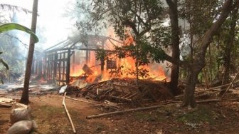 Ditinggal Pergi Sebentar, Rumah di Cilacap Ludes Terbakar