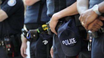 Oknum Polisi Ditahan karena Terima Suap Seks dari Tersangka Wanita