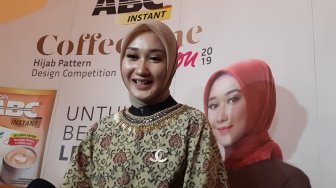 Dian Pelangi Akui Merasa Lebih Bahagia di Pernikahan Kedua