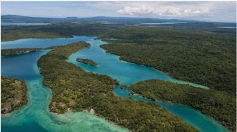 5 Potret Teluk Mulut Seribu di Rote, Nggak Kalah dengan Raja Ampat