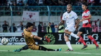 Lakoni Comeback Impresif, Persebaya Tekuk Madura United di Derby Jatim