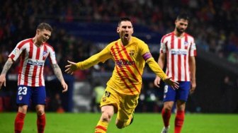 Bikin Gol Kemenangan Barca, Messi Dilempar Payung oleh Suporter Atletico