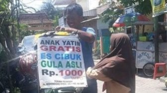 Berhati Mulia, Penjual Ini Berikan Es Cibuk Gratis Kepada Anak Yatim