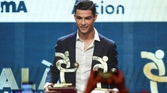 Tak Datang ke Acara Ballon d'Or, Ronaldo ke Mana?