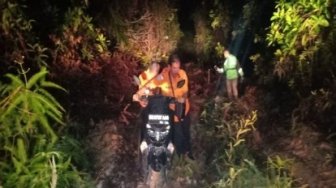 Cerita Ojek Online Terjebak Kubangan Lumpur Hingga Dievakuasi Basarnas