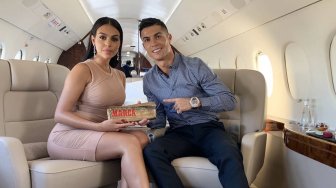 Temani Ronaldo ke Dubai, Penampilan Georgina Rodriguez Seksi Banget