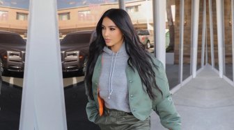 Kim Kardashian Blak-blakan tentang Kehamilan dan Alasan Pakai Ibu Pengganti