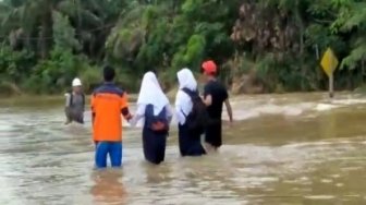 Banjir Rendam Empat Desa di Kampar