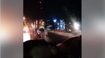 Mobil di Bantul Tabrak Pembatas Jalan, Minimnya Penerangan Ramai Dikeluhkan