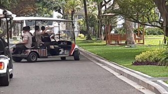 Hanya Lambaikan Tangan, Cara Kapolri Idham Hindari Awak Media di Istana