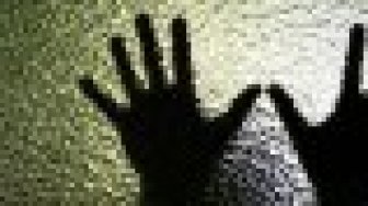 Pria Ini Tega Lakukan Hal Tak Senonoh Pada Anak Kandung