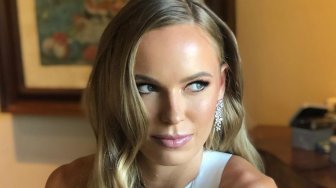 Cantiknya Caroline Wozniacki, Atlet Tenis yang Putuskan Gantung Raket