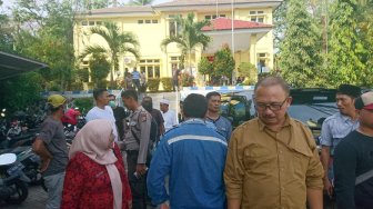 Debu Batu Bara dari PT Krakatau Steel Kotori Rumah Warga dan Sekolah