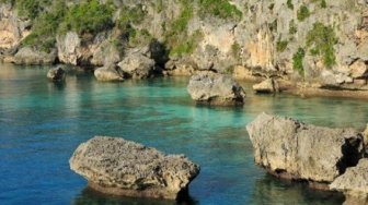 5 Pesona Pantai Apparalang yang Cantiknya Bukan Kepalang