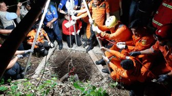 Tim SAR Gabungan Evakuasi Warga Pineleng yang Jatuh di Sumur