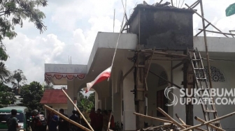 Menara Gedung PCNU Kota Sukabumi Roboh, Dua Pekerja Tewas