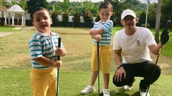 Tajir Banget! 4 Artis Indonesia Ini Punya Area Main Golf di Rumahnya