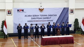 Serah Terima Jabatan, Firli Bahuri Cs Resmi Pimpin KPK Periode 2019-2023