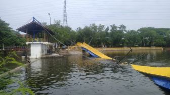 Jembatan Lengkung Taman Hutan Kemayoran Ambruk, Begini Kata Pengelola