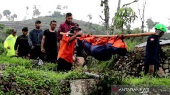 Pendaki Asal Semarang, Ditemukan Tewas Terimbun Longsor di Gunung Sumbing