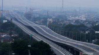 Jalan Tol Layang Jakarta - Cikampek Bakal Miliki 8 Titik Tangga Darurat