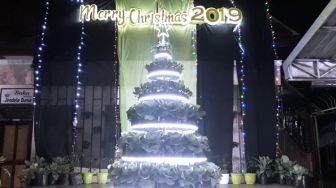 Pohon Natal Berhias Tanaman Sayuran Hadirkan Go Green di Gereja Santa Maria