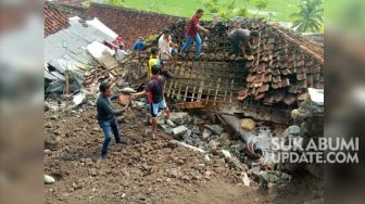 Pasutri Sempat Terhimpit Longsor TPT di Palabuhanratu Sukabumi
