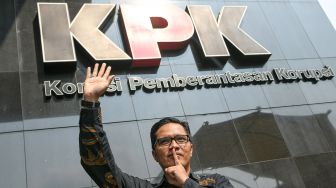 Desak Usut soal Bekingan Azis, Eks Jubir KPK: Bekerjalah dengan Benar Bapak-Ibu Dewas!