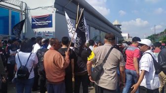 Puluhan Polisi Jaga Konvoi Kebebasan Ahmad Dhani dari Rutan Cipinang