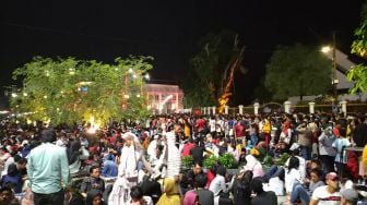 Foto: Suasana Jelang Puncak Malam Tahun Baru di Malioboro dan Nol Kilometer