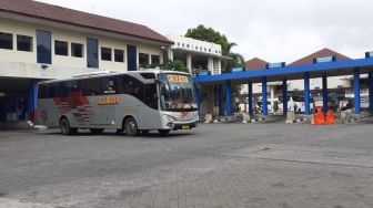 Senja Kala Bus di Terminal Giwangan, Jumlah Penumpang Terus Menurun