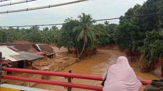 Bencana Terjang Lebak, Tujuh Jembatan Putus dan Satu Masjid Hanyut