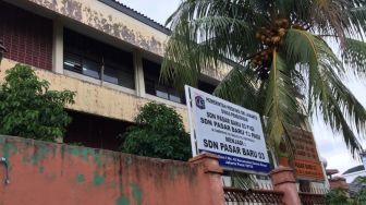 LIVE STREAMING: Hari Pertama Masuk Sekolah Pascabanjir di SDN Pasar Baru 01