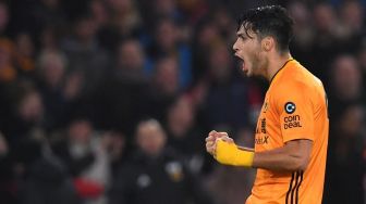 Raul Jimenez Menuju Manchester United? Ini Tanggapan Ole dan Nuno