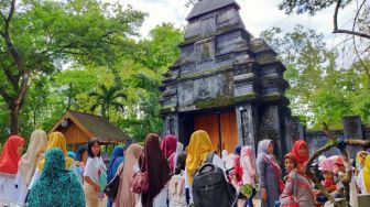 Wisata Kayangan Api Bojonegoro Masih Dipadati Pengunjung