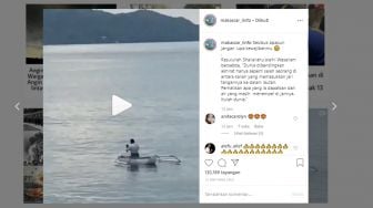 Viral Video Nelayan Salat di Tengah Laut, Panen Pujian dari Warganet