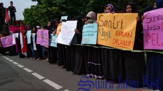 Ratusan Aktivis Jombang Gruduk Kantor Polisi, Ini Tuntutannya