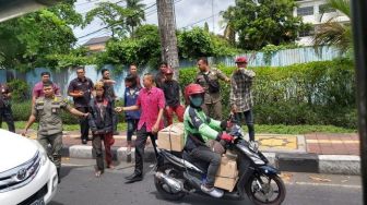 Satpol PP Denpasar Pulangkan 5 Anak Punk ke Daerah Asal