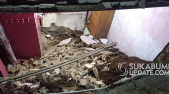 Rumah Warga Bojonggenteng Sukabumi Rusak Tertimpa Longsor