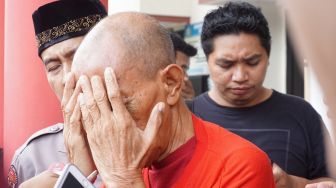 Gak Ngaku Perkosa Siswi SD di Gubuk, Pak RW Tantang Polisi Sumpah Pocong