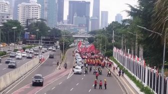 Ratusan Aparat TNI-Polri Amankan Demo Buruh Tolak RUU Cilaka di DPR