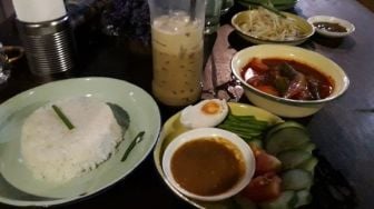 Main ke Old Town White Coffee Ipoh Malaysia, Menu Ini Jangan Dilewatkan!